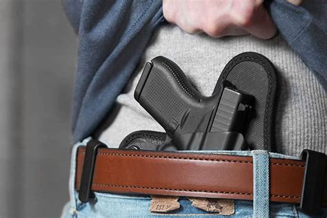 The uamal <b>iwb</b> gun <b>holster</b> has take care, it is interchangeable and has a universal design. . Best iwb holsters 2022